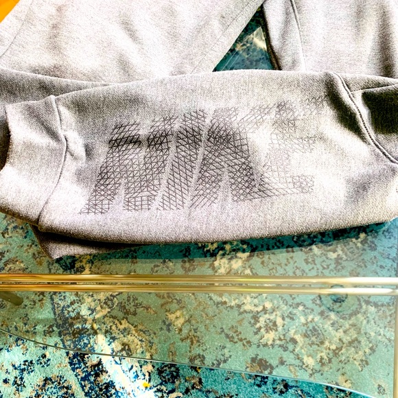 ✨ Nike✨ Dark Grey Women's Mid-Rise Slim Joggers W/Left Leg Logo - Picture 3 of 15